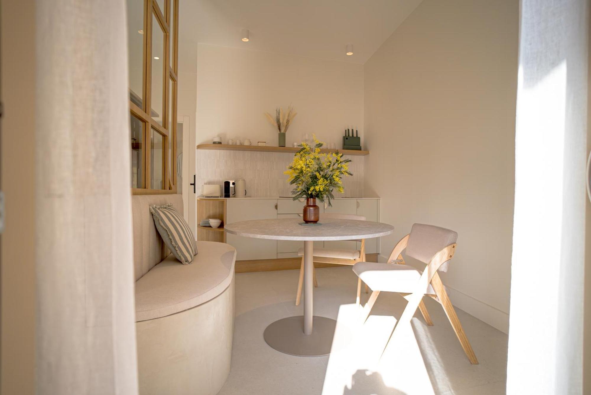 Studios Raffines Avec Terrasses - Plages, Ville Et Gare A Pied - Maison Raphael Saint-Raphael  Ngoại thất bức ảnh