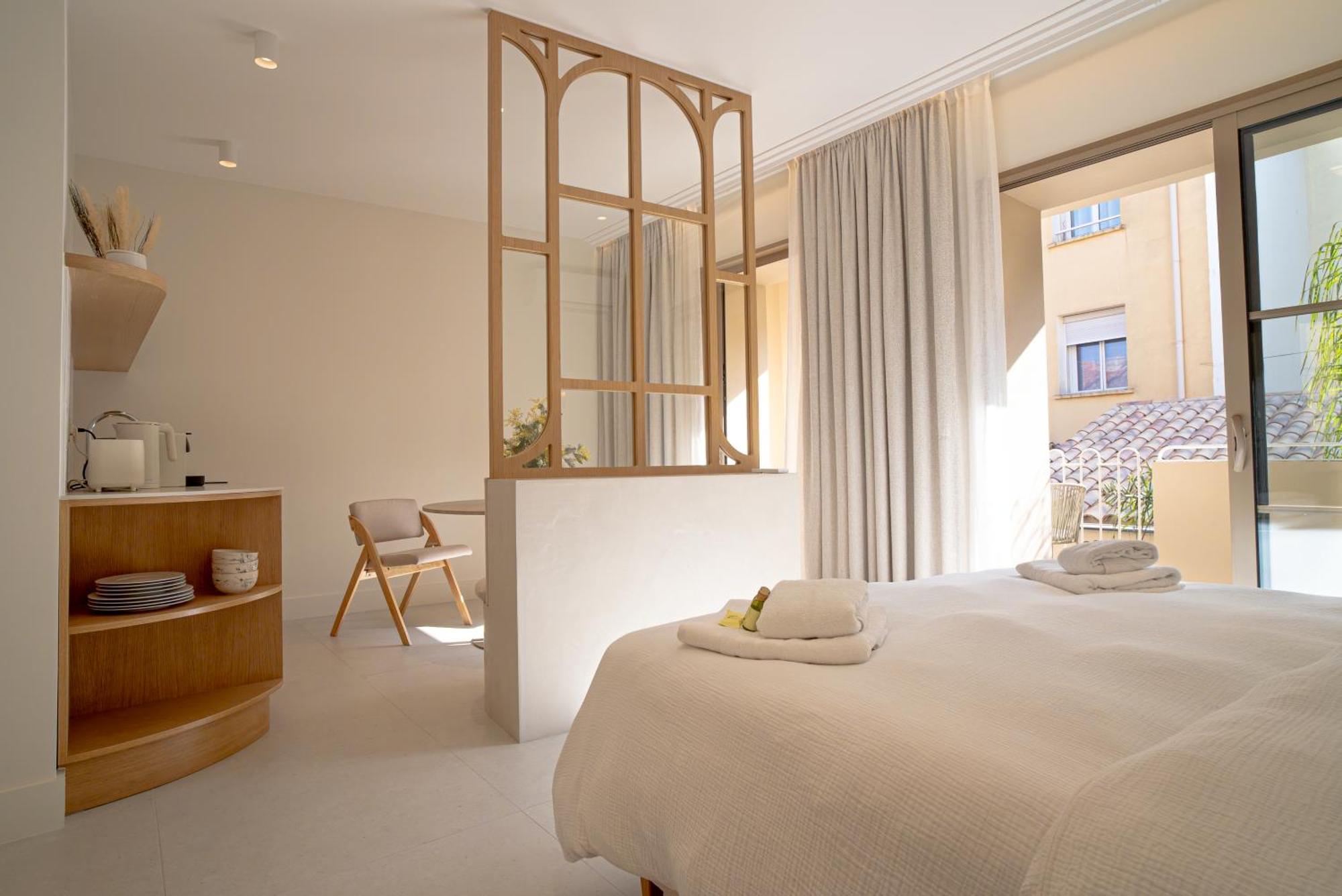 Studios Raffines Avec Terrasses - Plages, Ville Et Gare A Pied - Maison Raphael Saint-Raphael  Ngoại thất bức ảnh